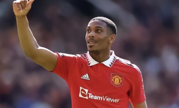 在场上更具 在场上更具