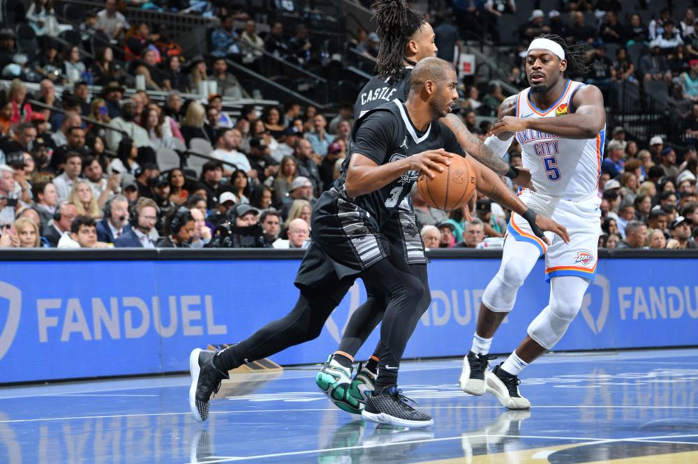 围内火速出 围内火速出