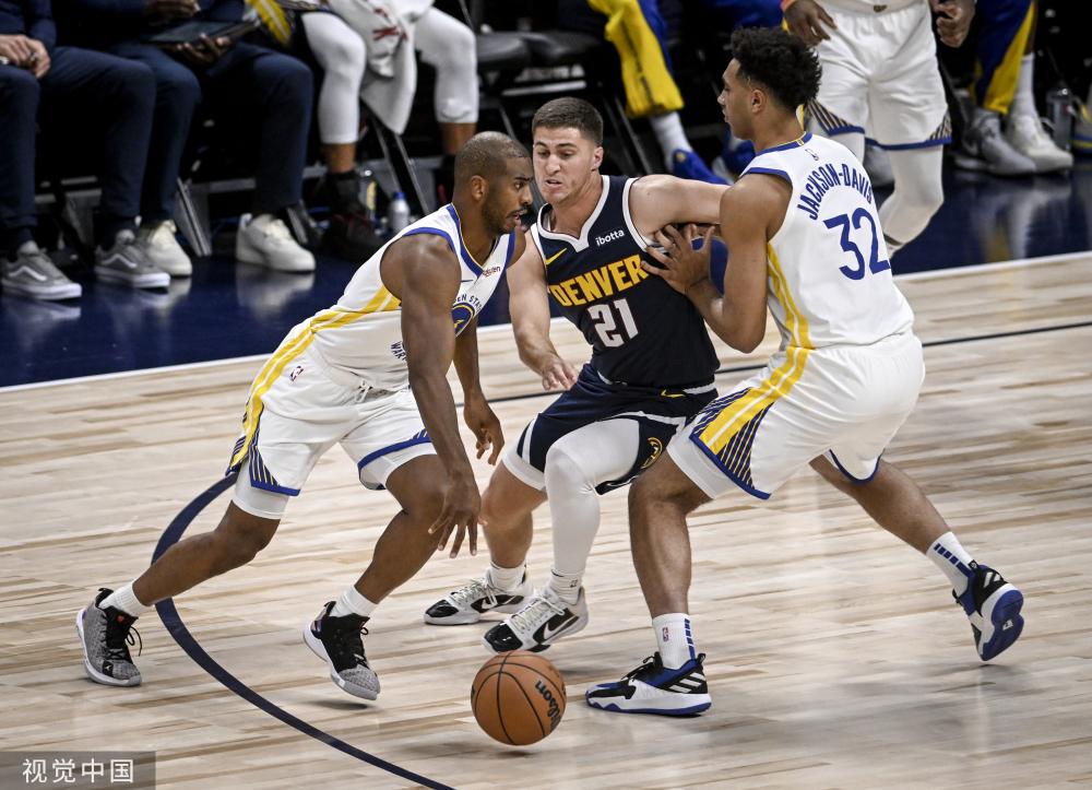 导致球队陷 导致球队陷